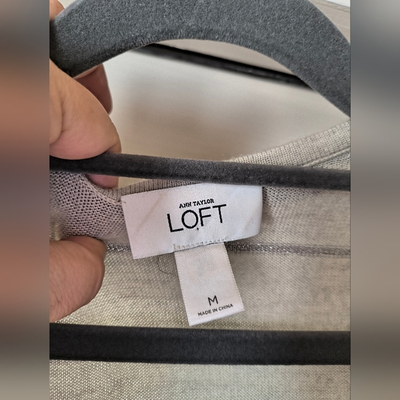 Ann Taylor LOFT Cardigan Gray Sequin Size Medium M - Picture 12 of 15